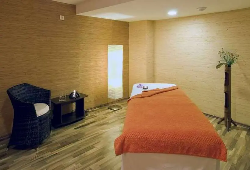 هتل Hilton Sibiu