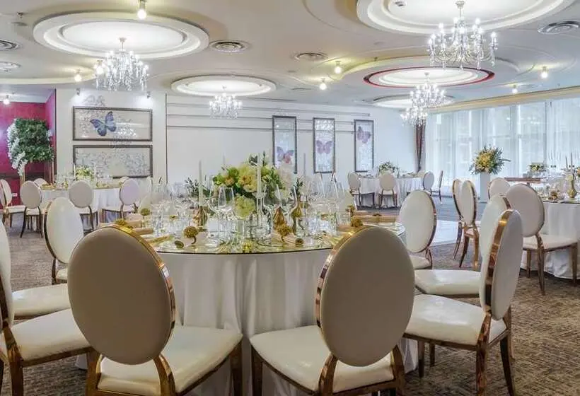 هتل Hilton Sibiu
