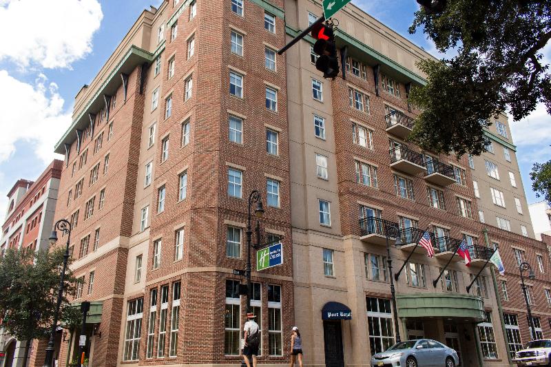 בית מלון כפרי Holiday Inn Express Savannah   Historic District