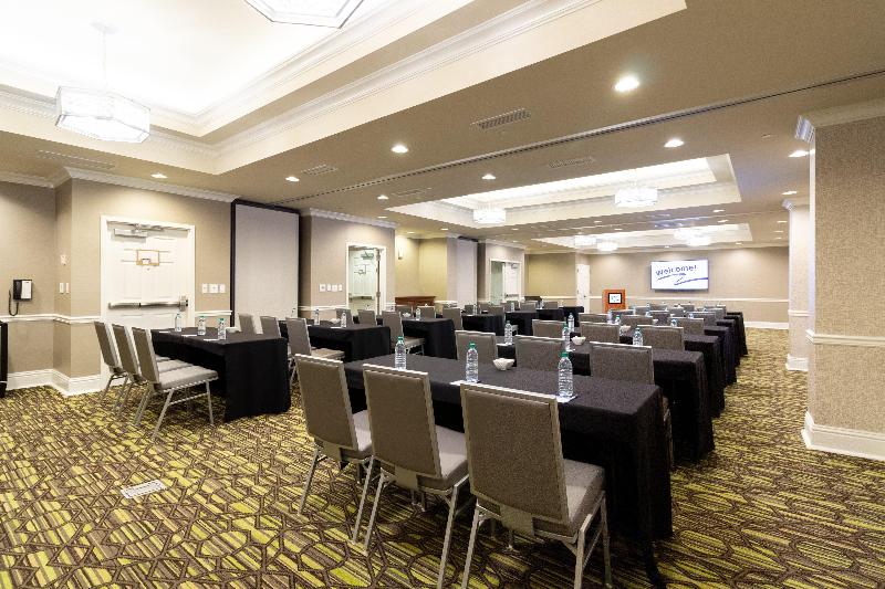 בית מלון כפרי Holiday Inn Express Savannah   Historic District