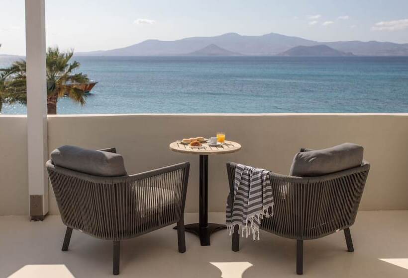 Hotel Iria Beach Art