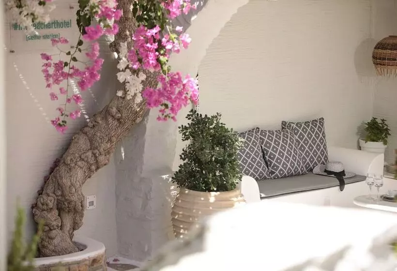 בית מלון כפרי Iria Beach Art