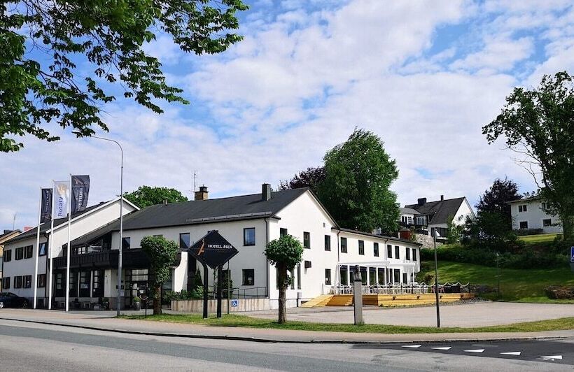Hotel L åsen