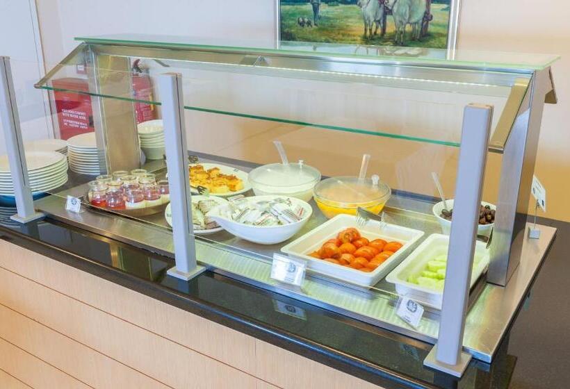 فندق Porto Plaza