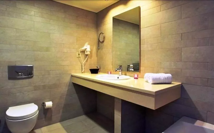 فندق Porto Plaza