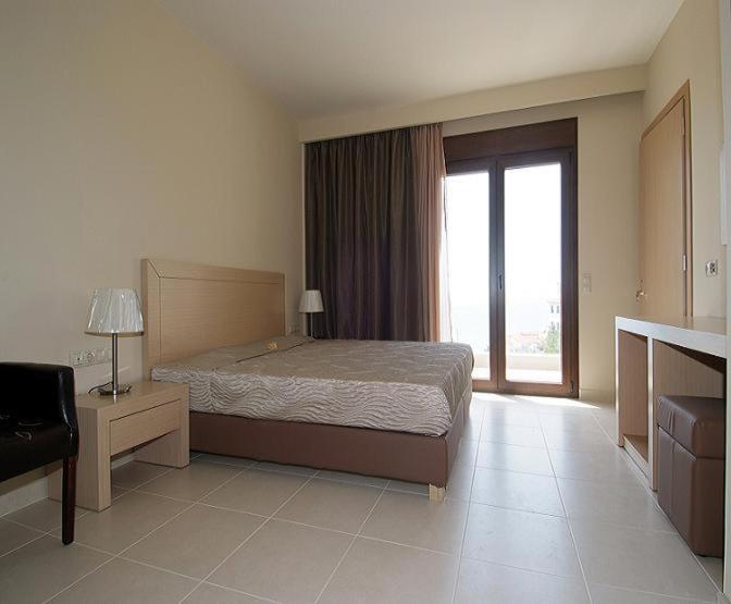 فندق Porto Plaza