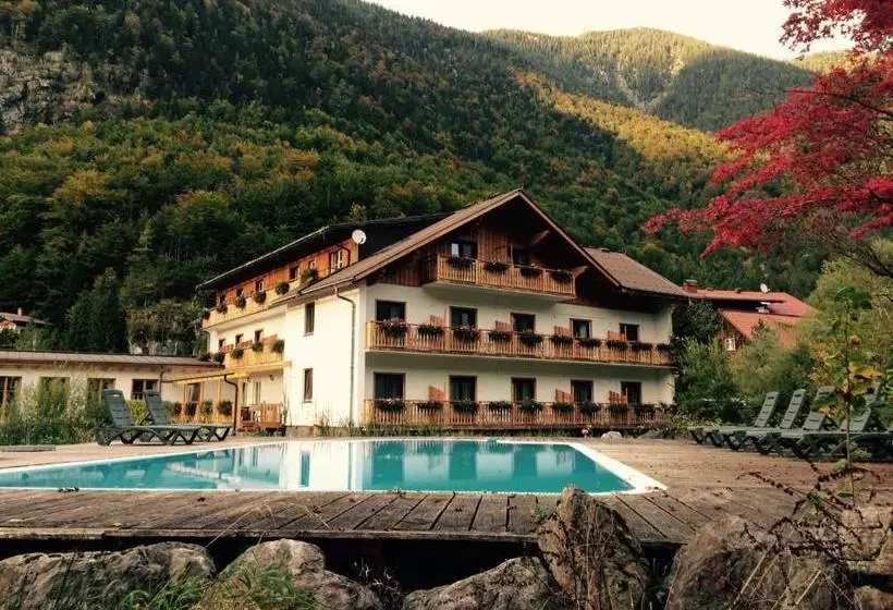 Seehotel Am Hallstättersee