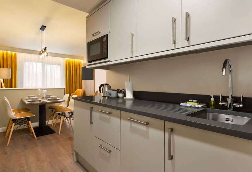 ホテル Super 8 By Wyndham Chester East