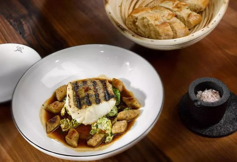 Отель Villa Rothschild, Autograph Collection