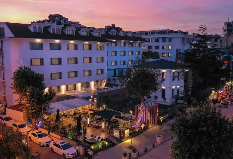 Vogue Hotel Supreme Istanbul