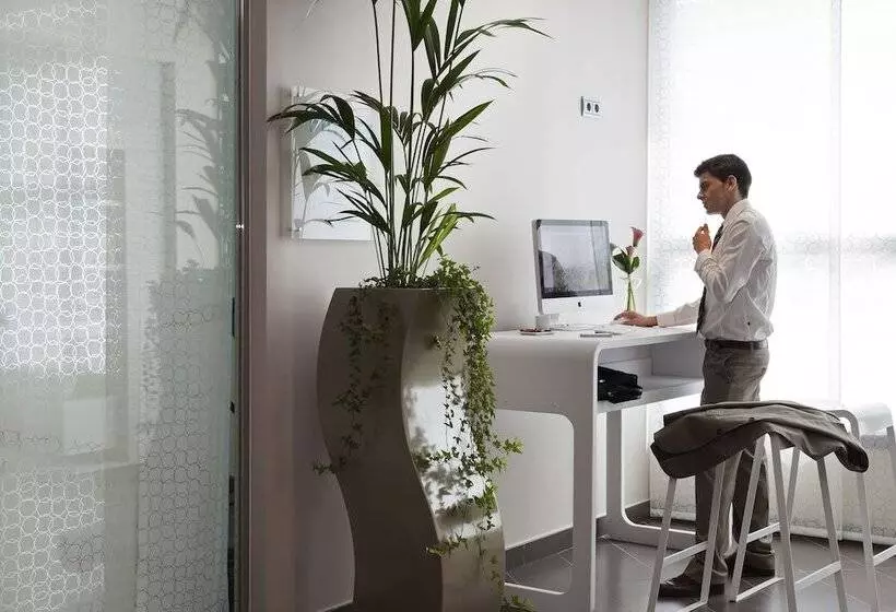 Novotel Suites Malaga Centro