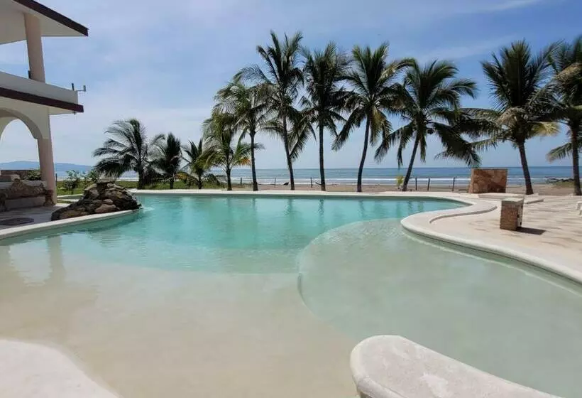 Hotelli Bahía Paraíso