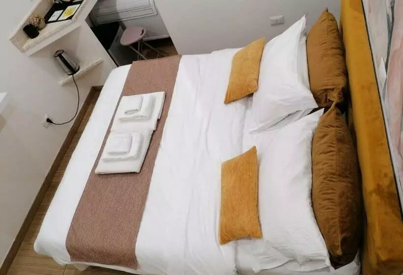 پانسیون Abbracci Leandra Rooms
