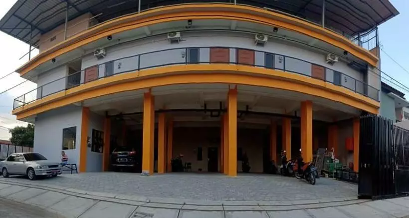 Herberge Garuda Kostel