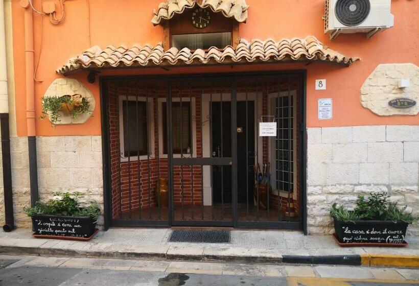 مبيت وإفطار Roberto S Guest House