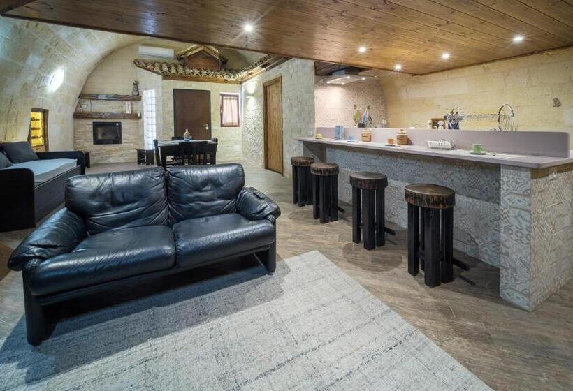 مبيت وإفطار Roberto S Guest House