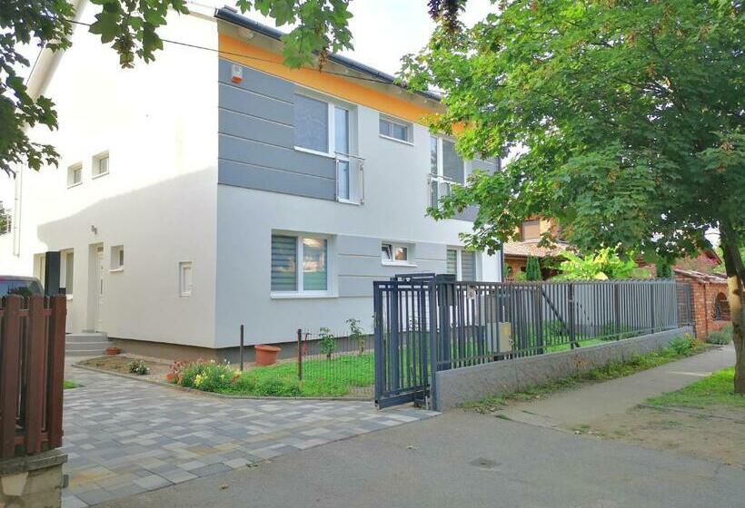 تختخواب و صبحانه Zen House