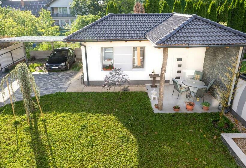 تختخواب و صبحانه Zen House