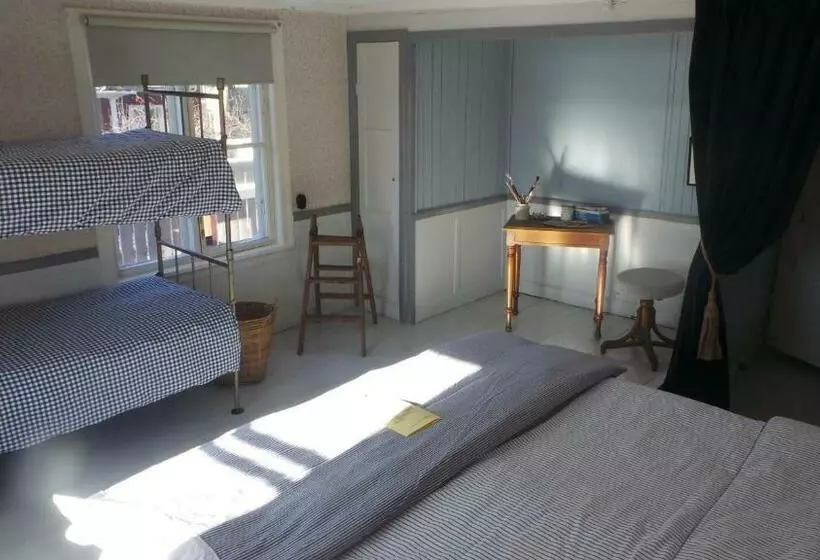 Djurgårdsportens Vandrarhem