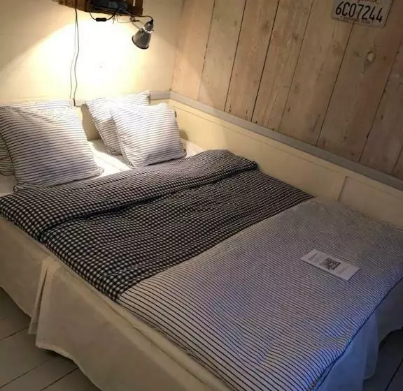 Djurgårdsportens Vandrarhem