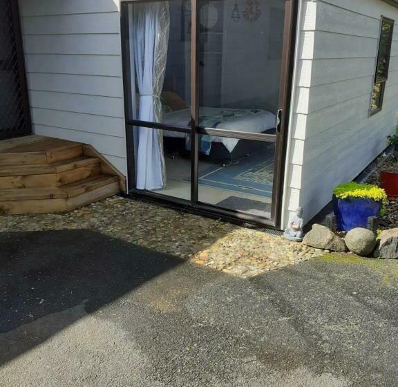 פנסיון J&d Cottage