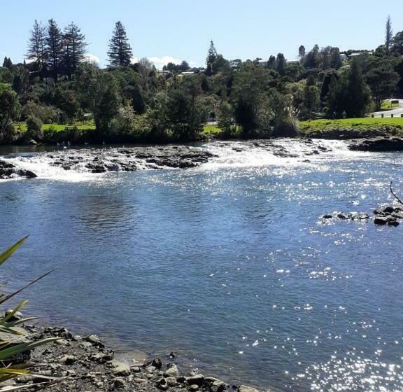 פנסיון J&d Cottage