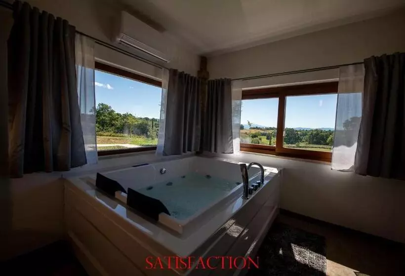 ベッドアンドブレックファースト Dolce Farnetta En Suite Spa & Yoga