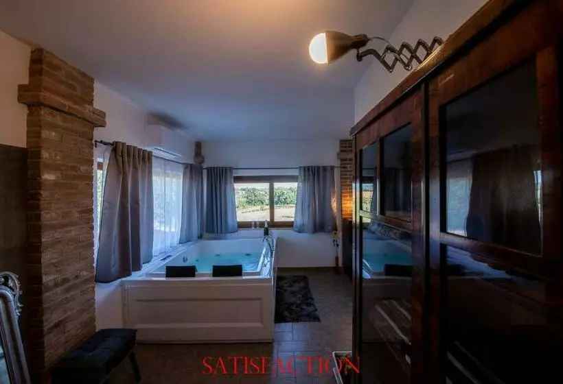 ベッドアンドブレックファースト Dolce Farnetta En Suite Spa & Yoga