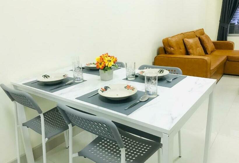 פנסיון Impact Mt House