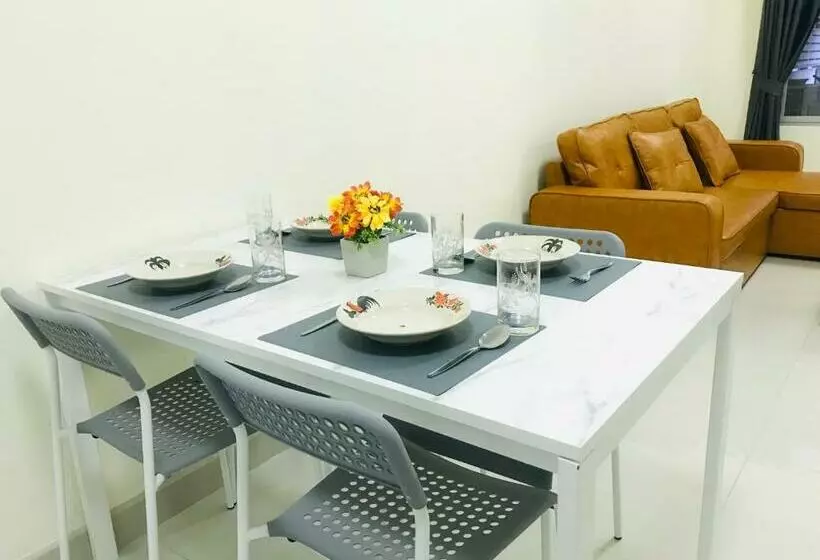 Majatalo Impact Mt House