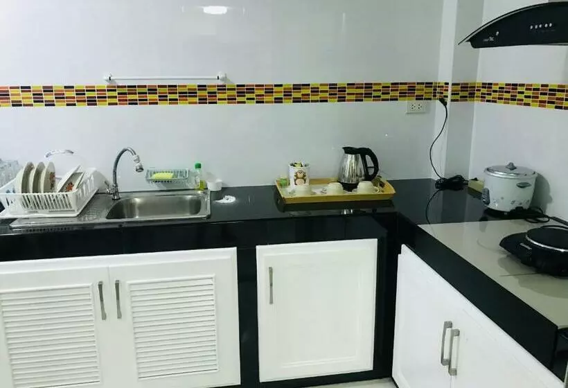 Majatalo Impact Mt House