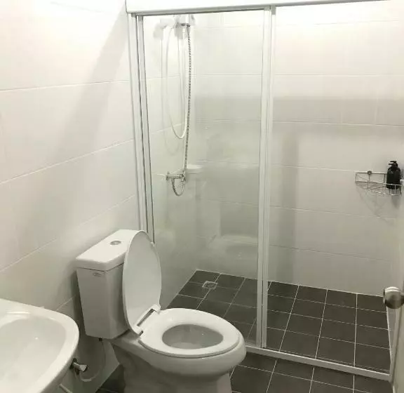 Majatalo Impact Mt House