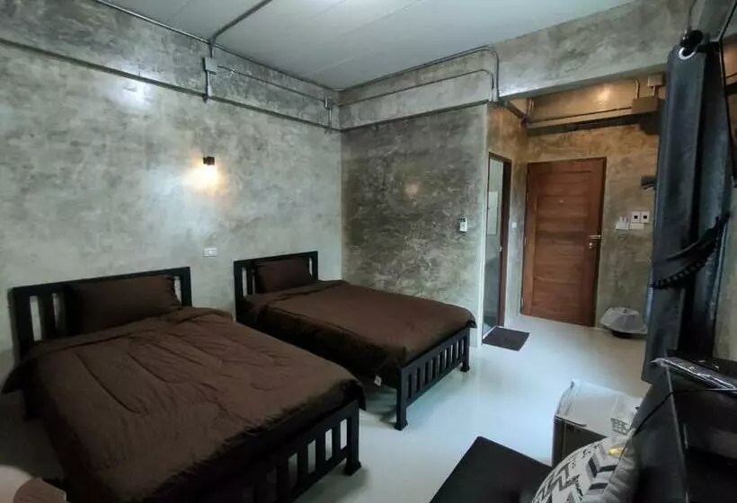 هاستل Amante Baristro Hotel & Cafe  @pua