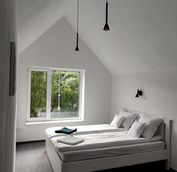 Bed and Breakfast 4 Seasons House