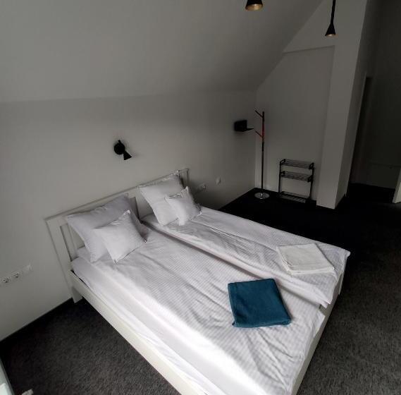 Bed and Breakfast 4 Seasons House