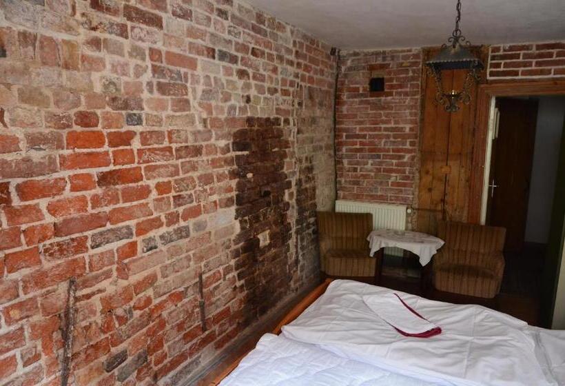 Bed and Breakfast Altstadthotel Zum Goldenen Anker