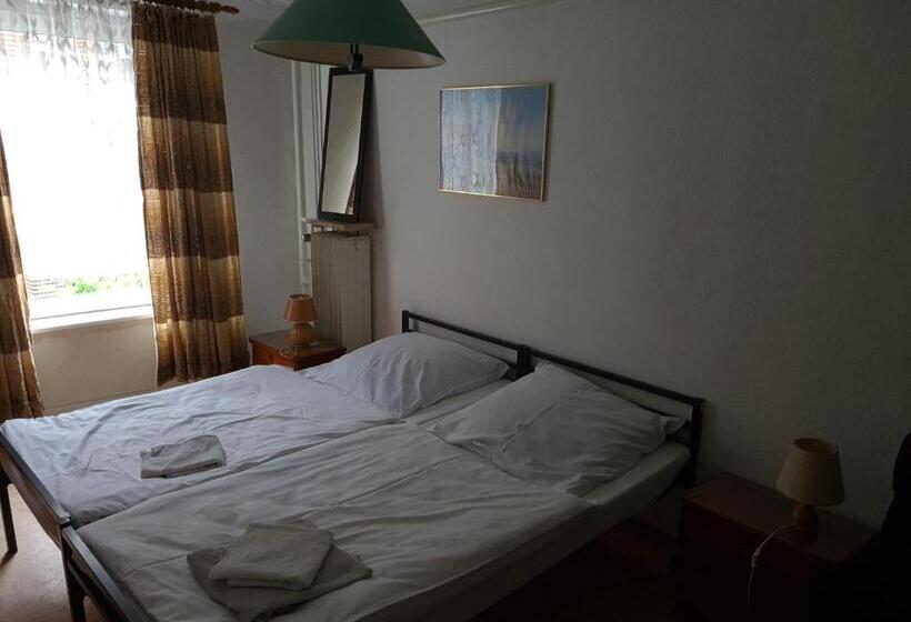 Bed and Breakfast Altstadthotel Zum Goldenen Anker