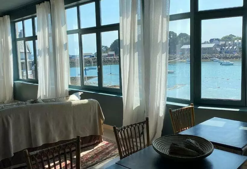 Aamiaismajoitus (B&B) La Maison Du Grand Rocher