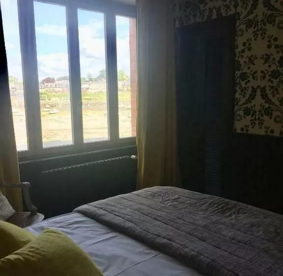 Aamiaismajoitus (B&B) La Maison Du Grand Rocher