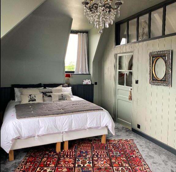 مبيت وإفطار La Maison Du Grand Rocher