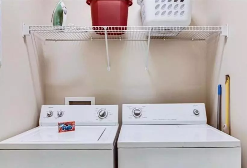 Condo W Pool Near Beaches, Dining, Shopping, Etc