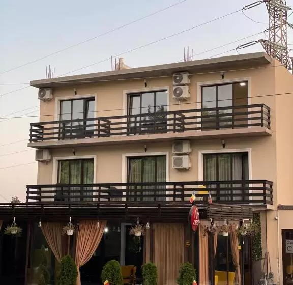 Pensió Clb Residence