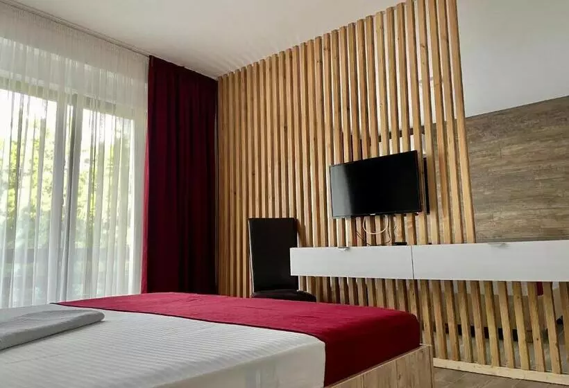 Pensió Clb Residence