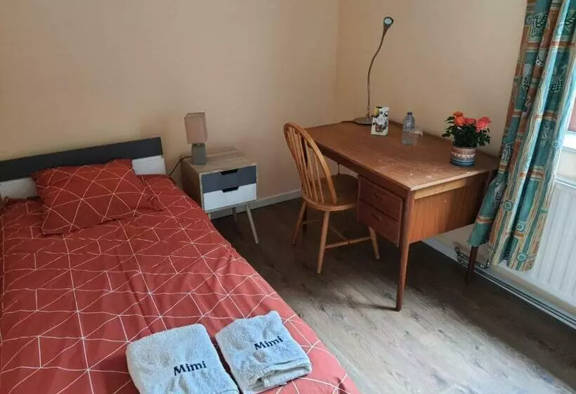 تختخواب و صبحانه Chez Mimi   Chambre Vue Jardin