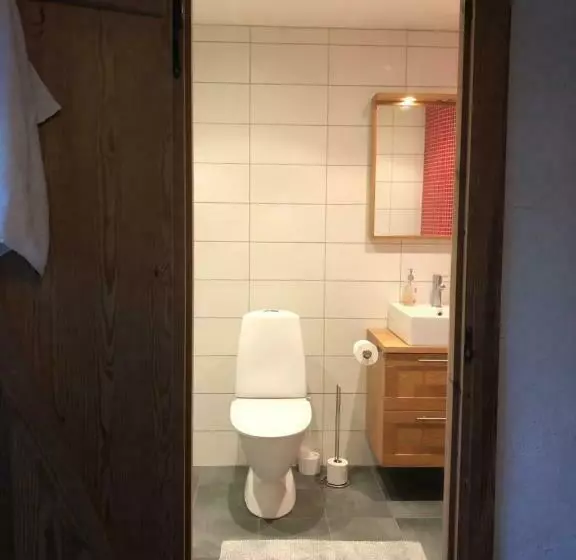 تختخواب و صبحانه Fridfullt Boende På Lantgård Med Underbar Utsikt