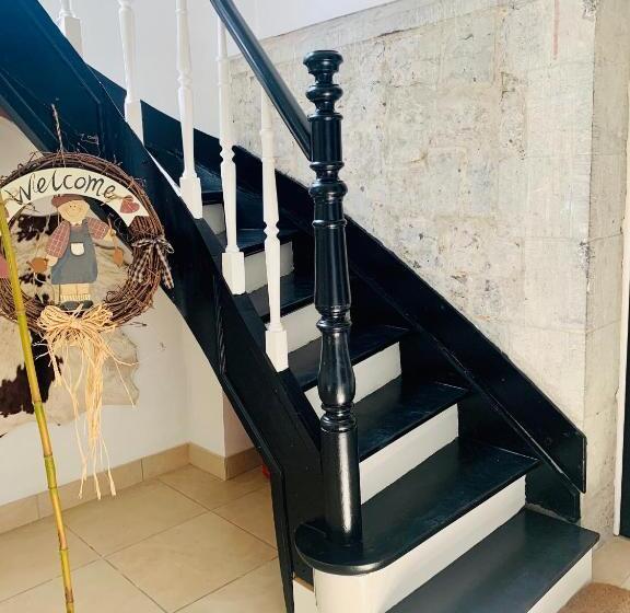 ベッドアンドブレックファースト La Tour D Héloïse   10  De Bruxelles