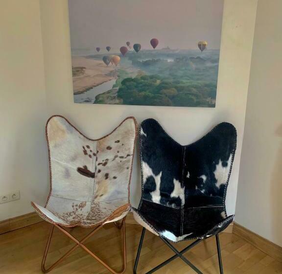 ベッドアンドブレックファースト La Tour D Héloïse   10  De Bruxelles