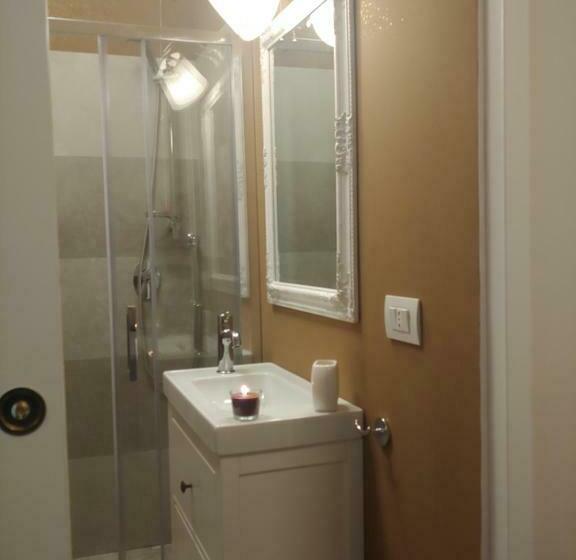 Bed and Breakfast Tiny