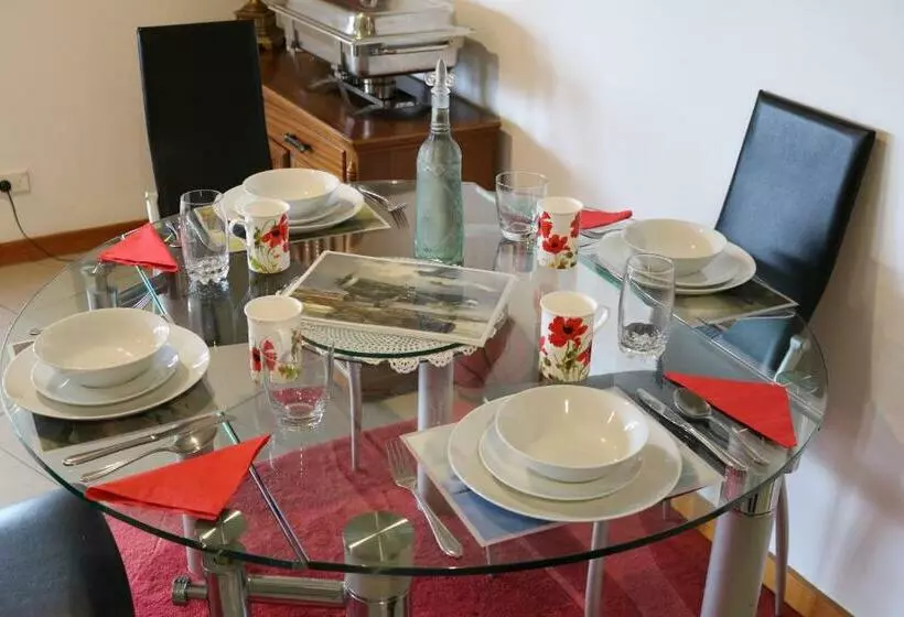 Aamiaismajoitus (B&B) Waiotahi Valley Lodge