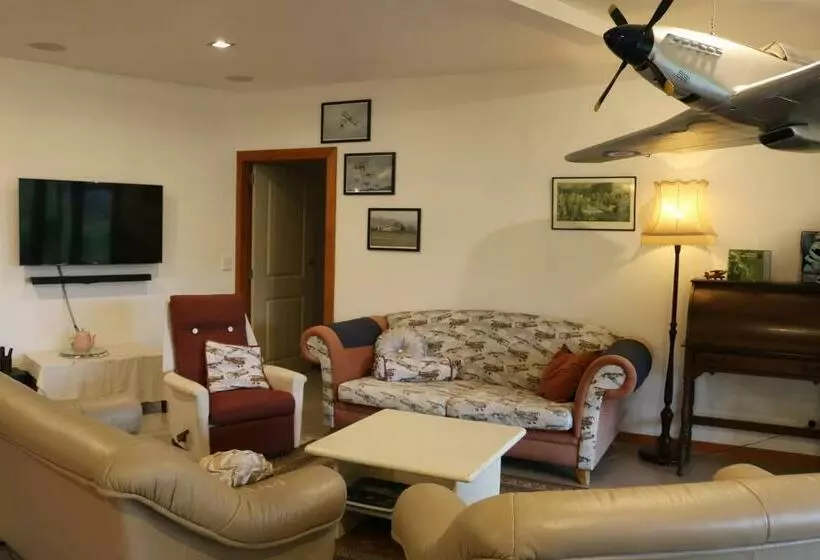 Aamiaismajoitus (B&B) Waiotahi Valley Lodge